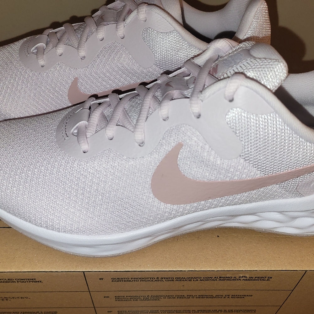 Brand New Women's Size 8.5 Sneakers